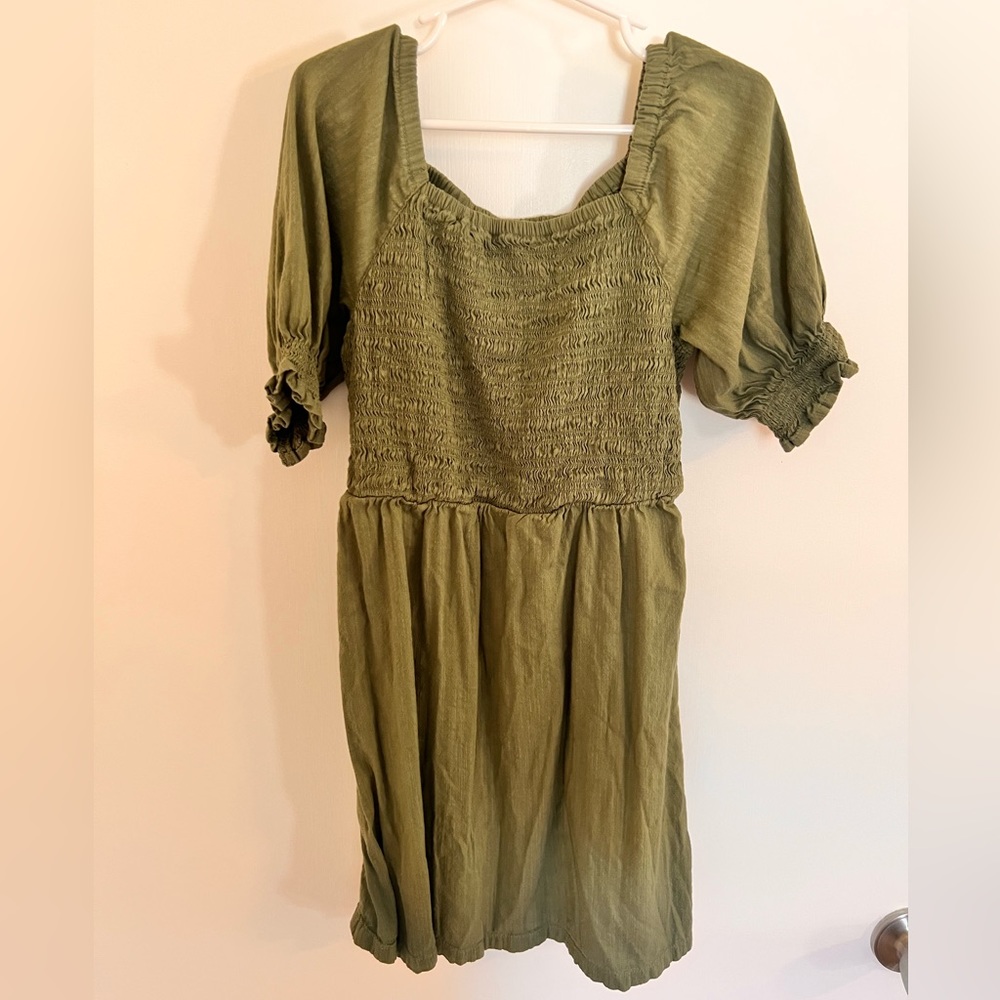 NWOT Girls Army Green Old Navy Dress - Size S (6-7)